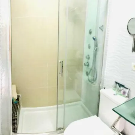 Modern Close Las Vistas Appartement